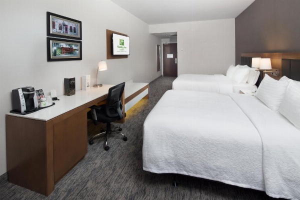 Holiday Inn Hotel & Suites Montreal Centre-ville Ouest image 11
