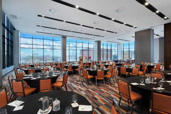 Holiday Inn Hotel & Suites Montreal Centre-ville Ouest image 24